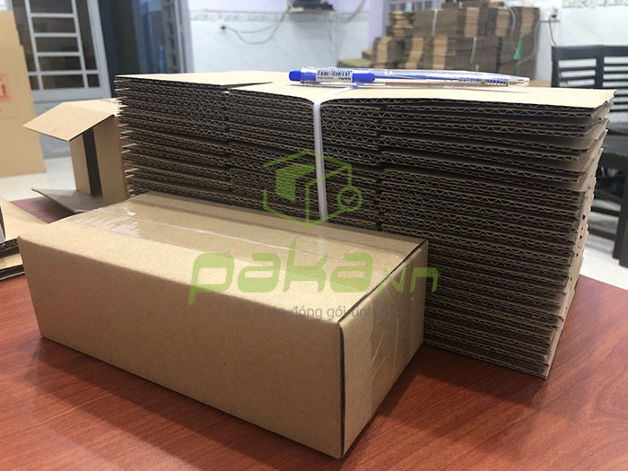 Hộp carton gói hàng 20x8x8cm