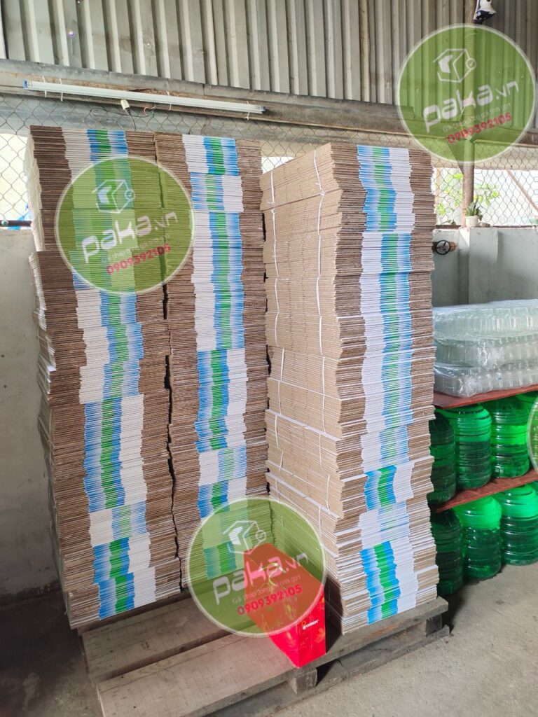 Thùng carton đựng nước suối, nước ngọt 24 chai 500ml